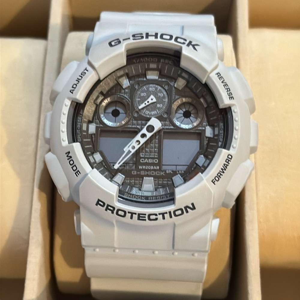 Men’s G Shock watch